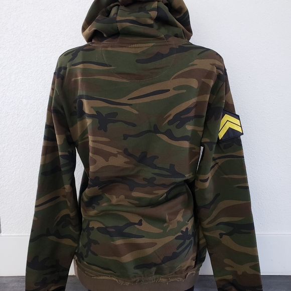 New Designers | Peace Camo Khaki | Pullover Hoodie - Picture 2 of 5